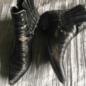 YRU studded & distressed ankle boots
